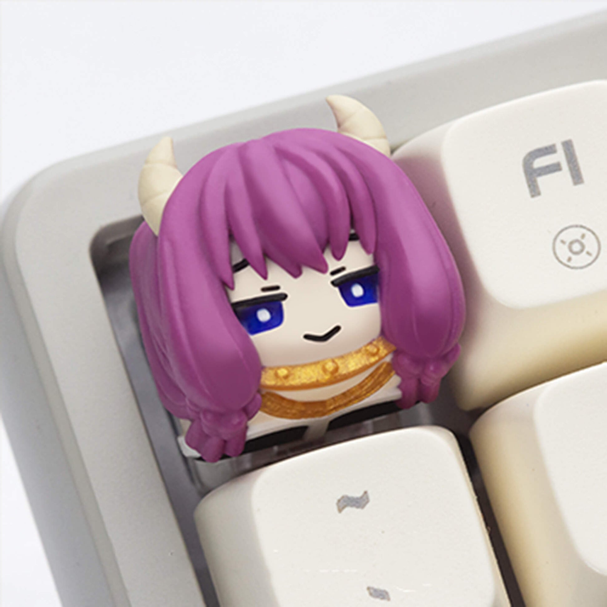 Aura resin keycap keycapper